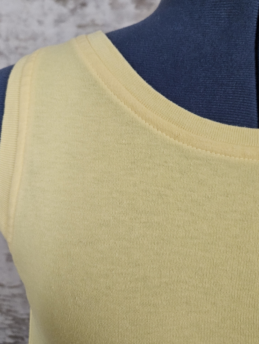 1980s Workout Tank Top Vintage Yellow Gym Sleeveless Shirt VTG 80s Small - Picture 2 of 9